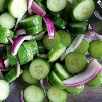 5 Minute Cucumber Salad