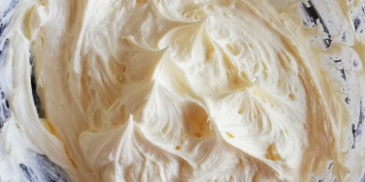 vanilla buttercream in bowl